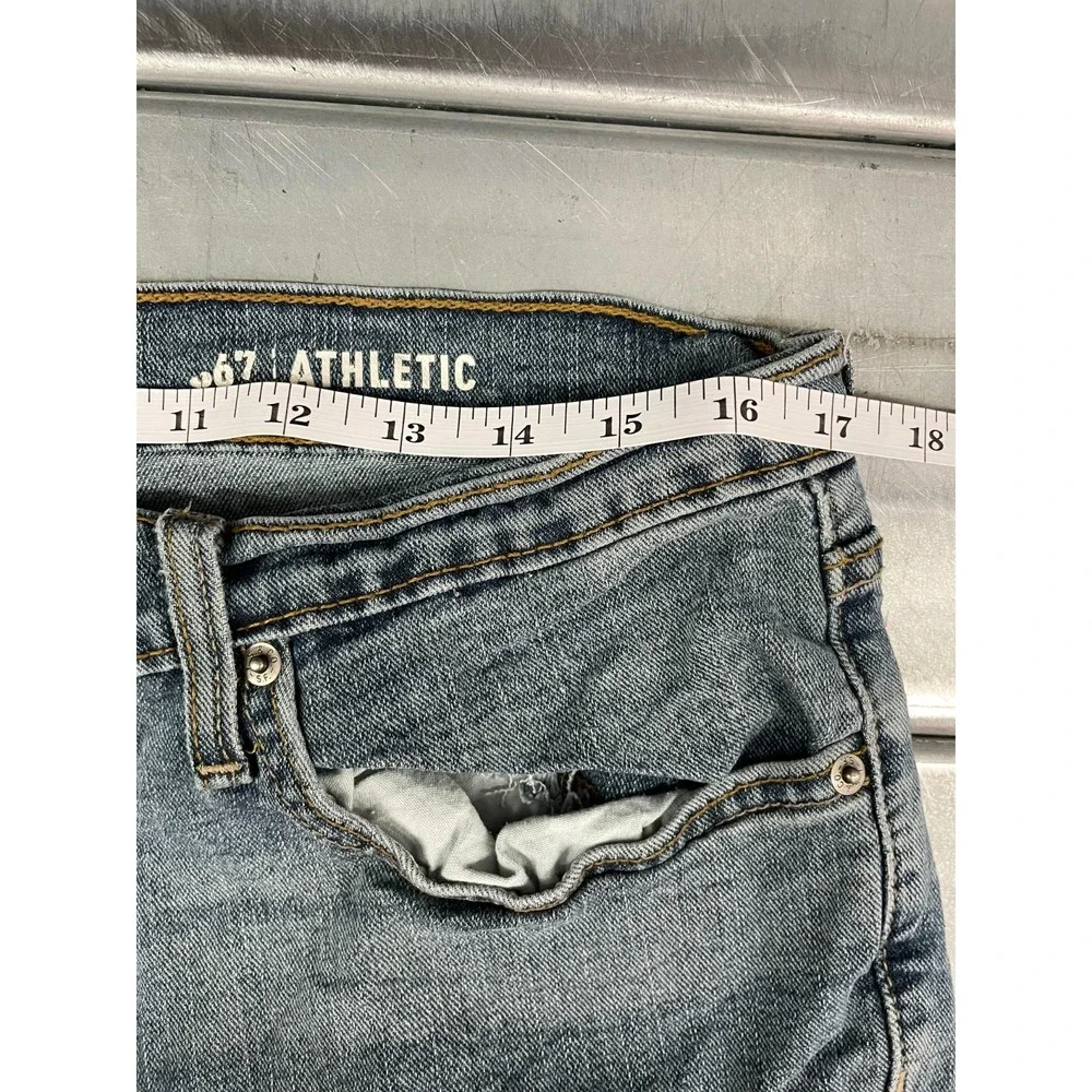 Signature Levis S67 Athletic Jeans Mens 34X30 Blue‎ Medium Wash Denim Straight